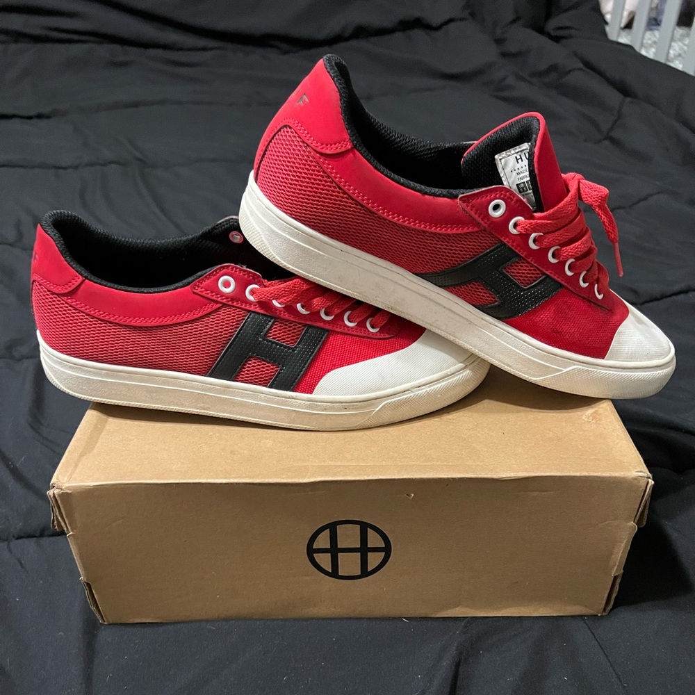 Huf WorldWide Sotos welded red size 8.5